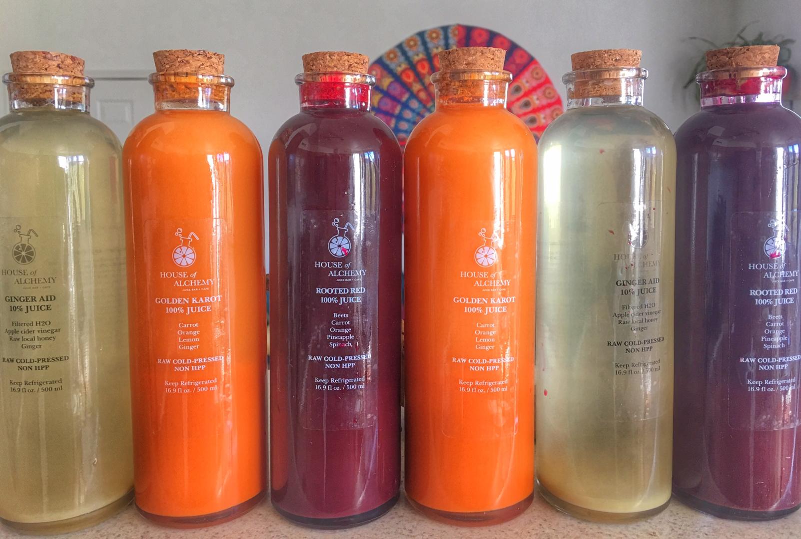 A look at a two week juice cleanse and what happens when you go on a juice cleanse. Juice cleanse by House of Alchemy Las Vegas.