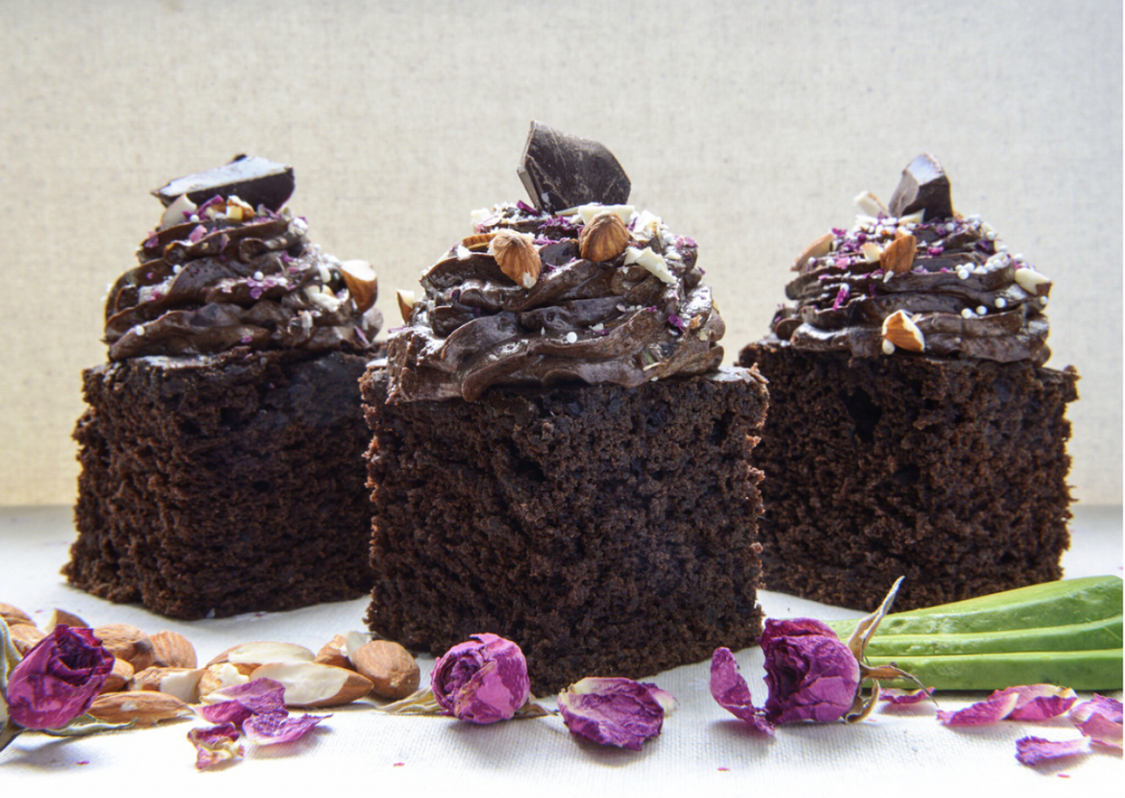 Bleu Moon Bakery specializes in plant-based, organic, allergy-free custom baked goods. For more vegan options in Las Vegas, visit www.vegansbaby.com